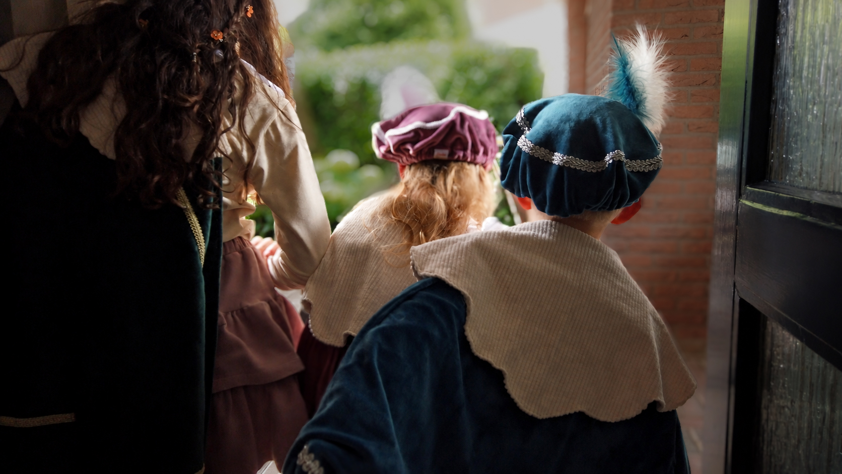 Ga naar de productcategorie Sinterklaas; Pietenmuts, pietencape, sinterklaas, gepersonaliseerde pietenmuts, pietenmuts met naam